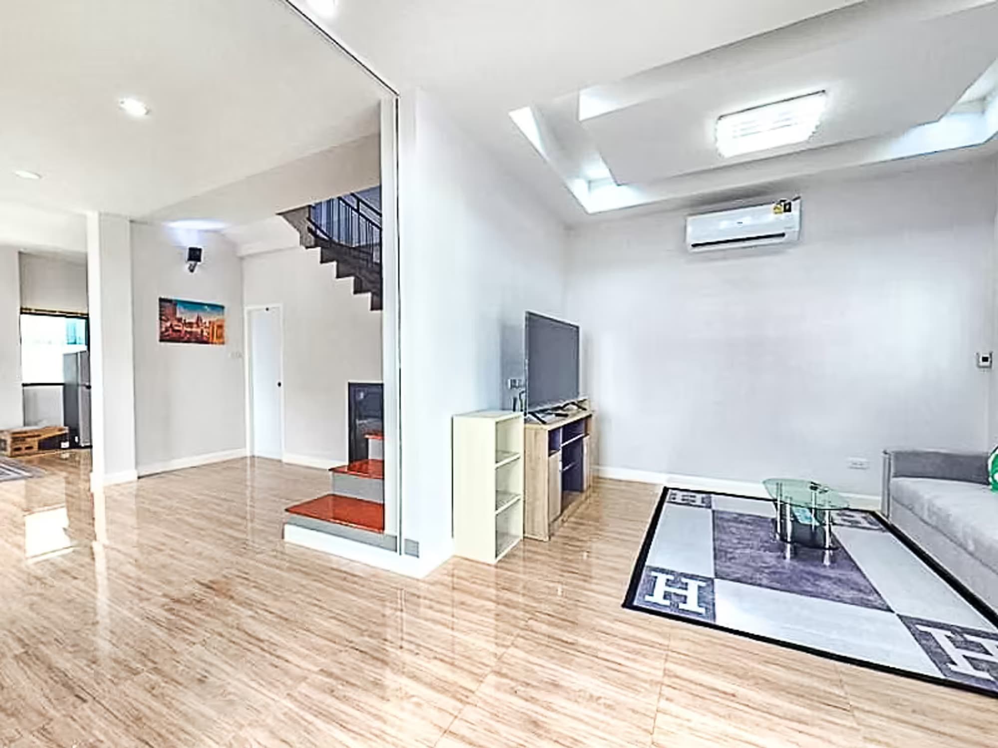 3 Bedroom House - Image 11