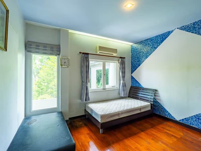 5 Bed House for Sale in Prawet