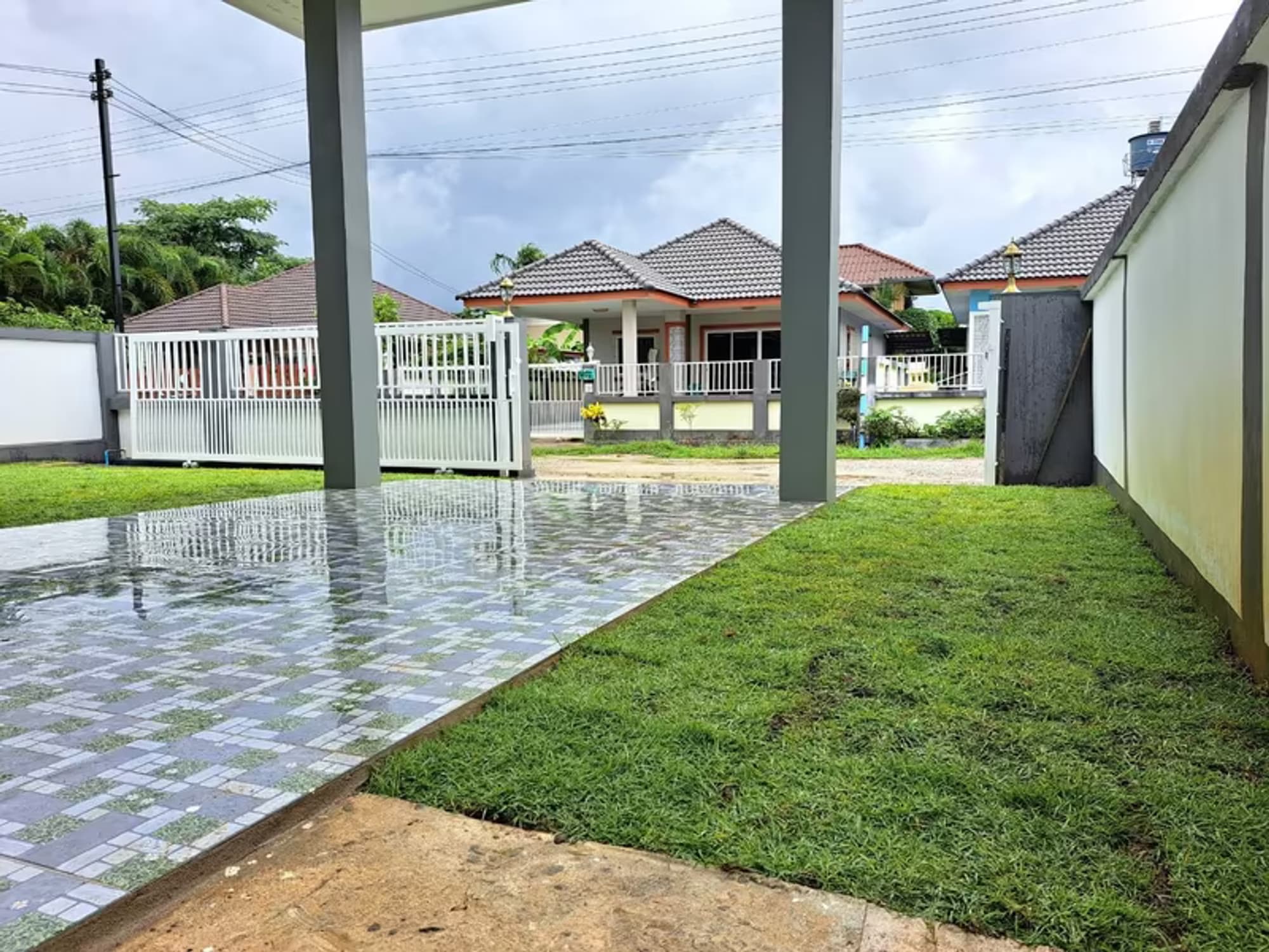 3 Bedroom House - Image 9