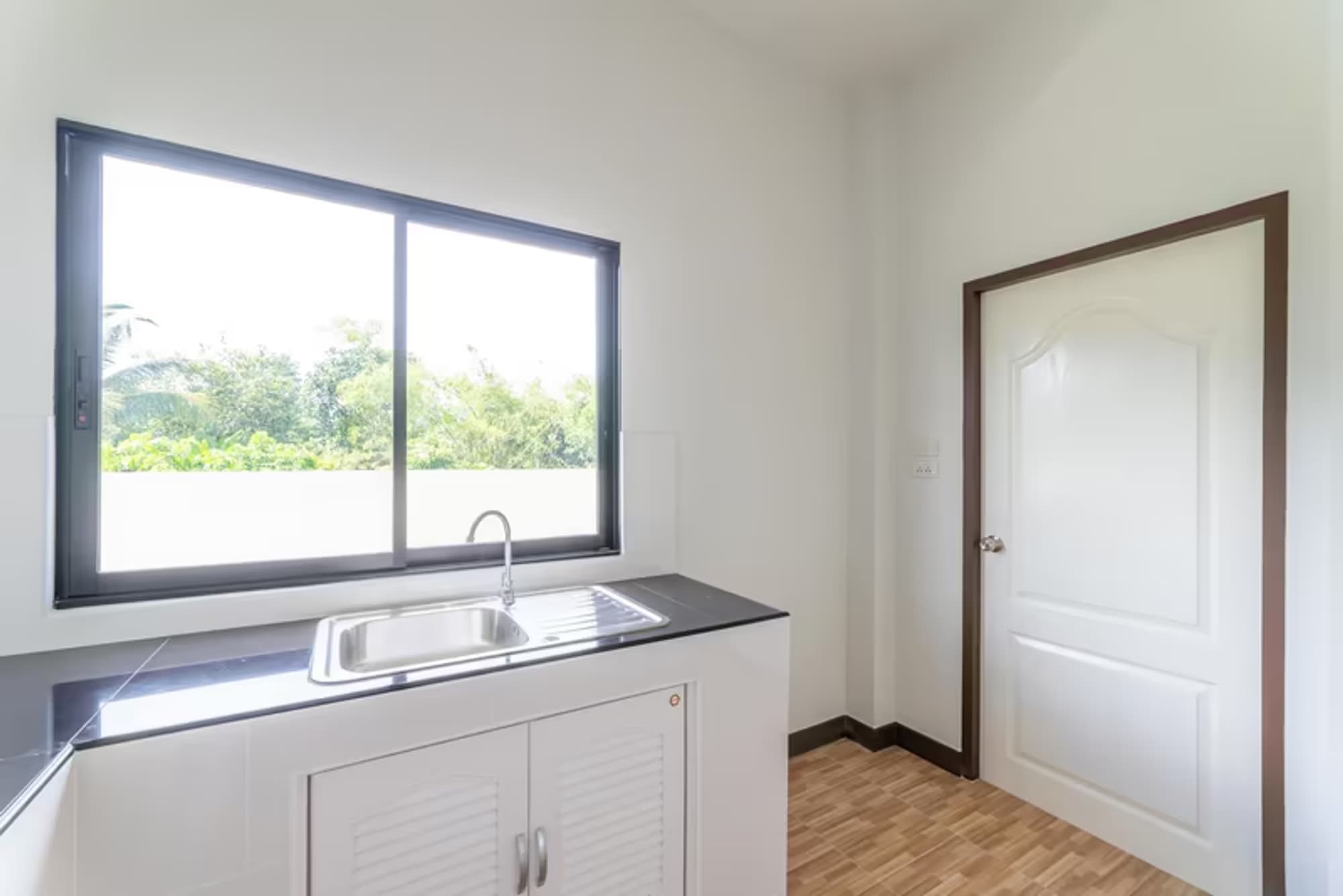 3 Bedroom House - Image 7
