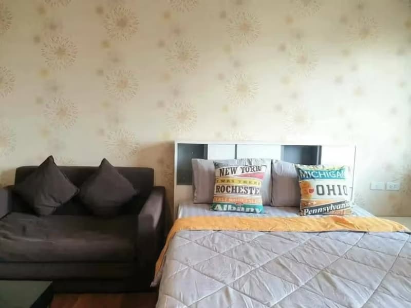 1 Bedroom Condo