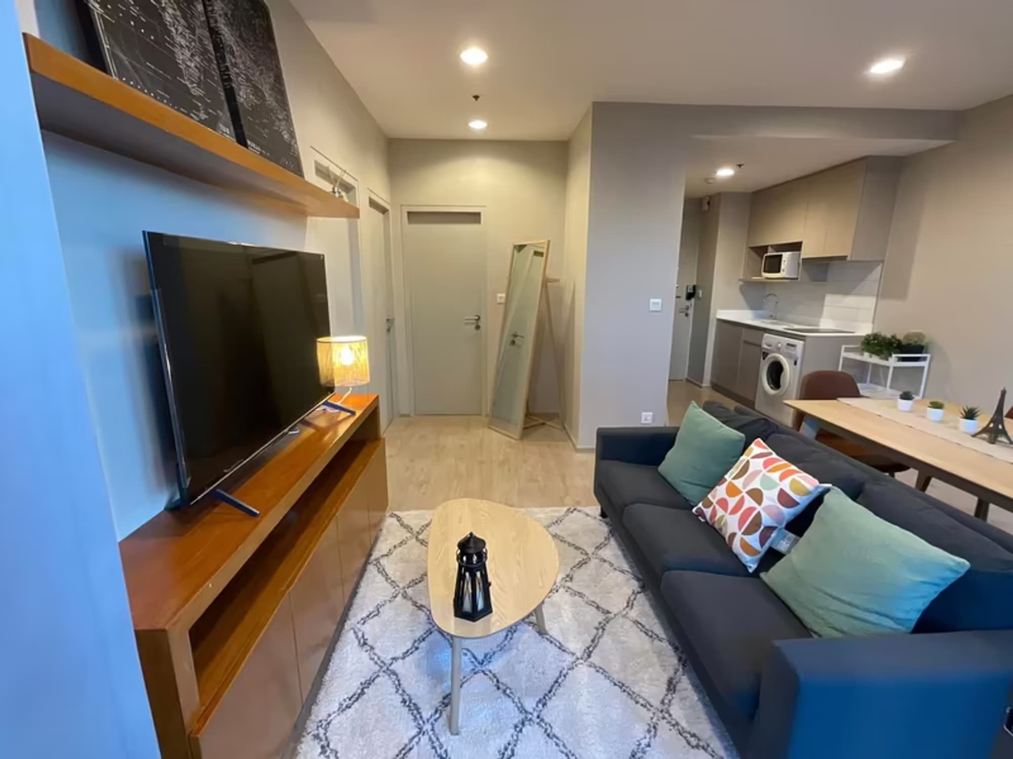 Condo for Rent at Ideo Q Ratchathewi - Image 2