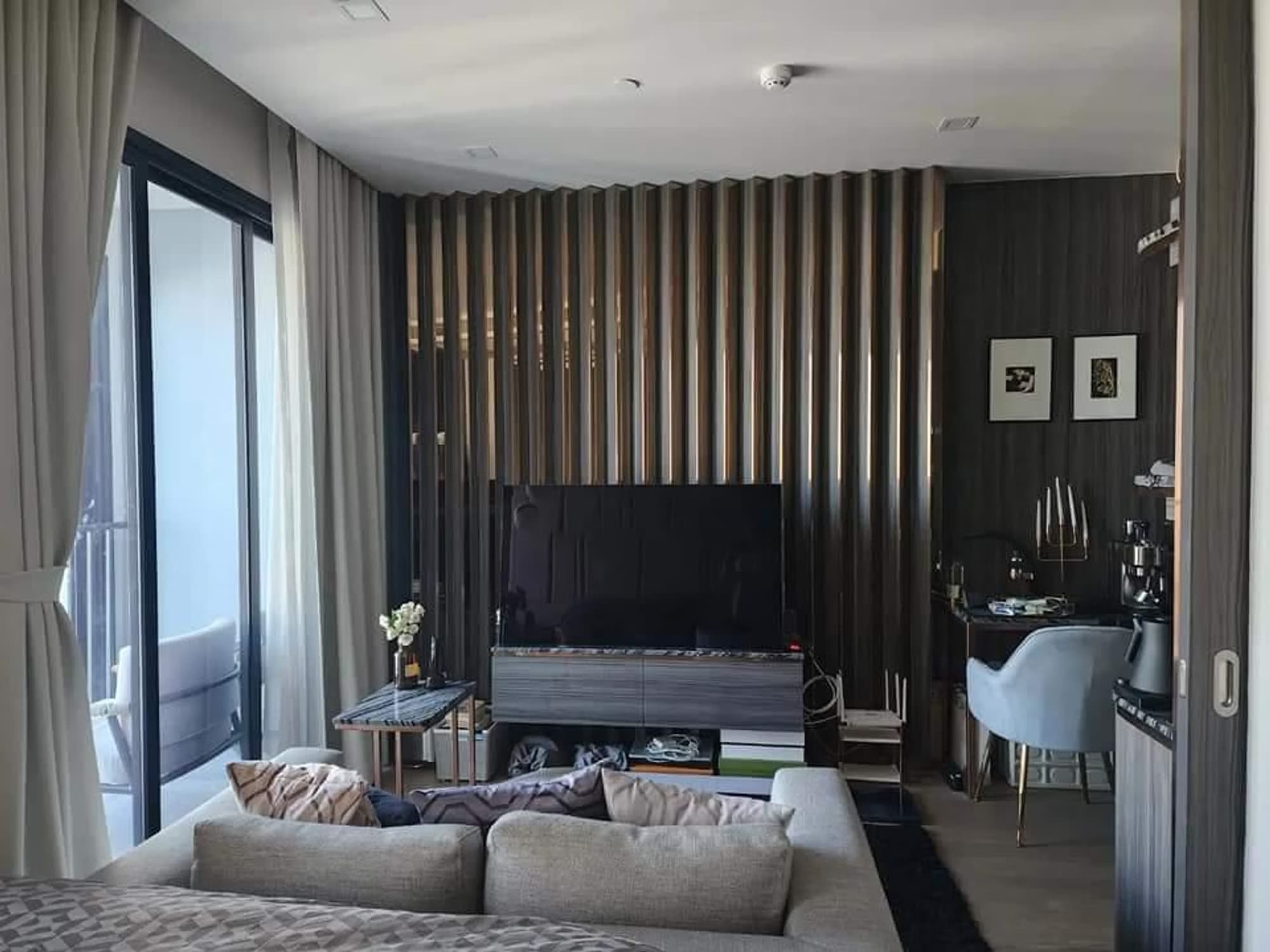 1 Bedroom Condo - Image 1