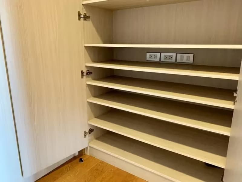 1 Bedroom Condo