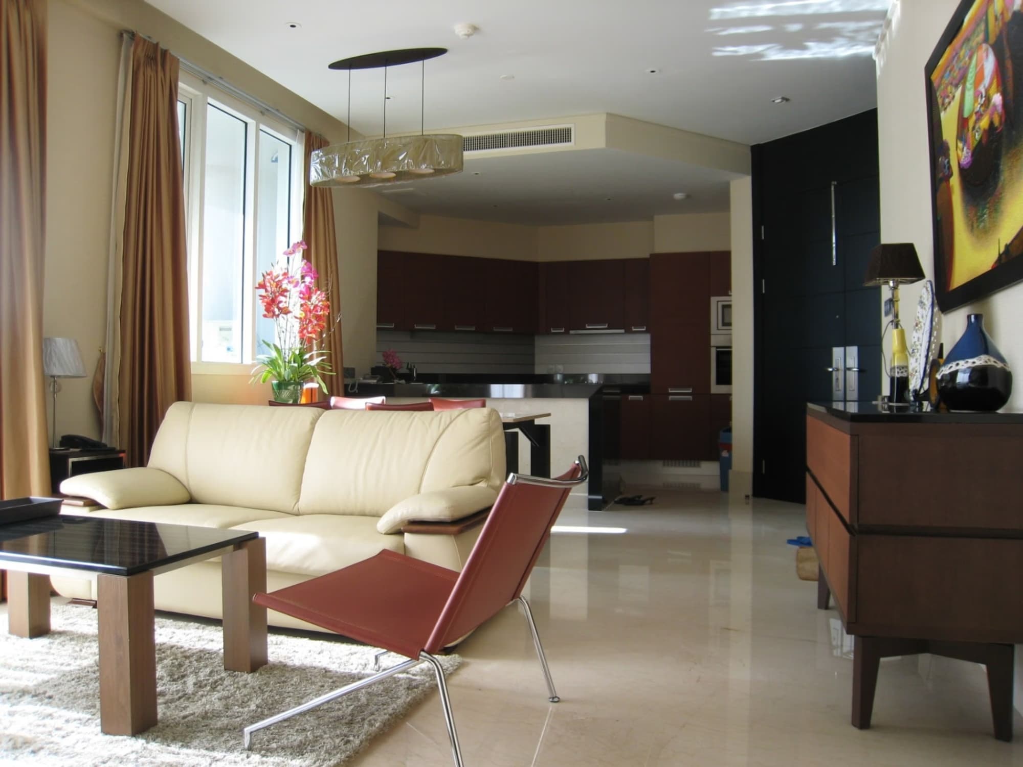 2 ห้องนอน คอนโด สำหรับ จำหน่าย ใน Bang Rak - Image 2
