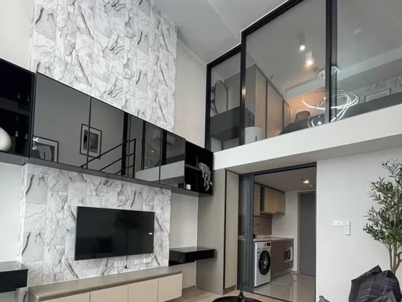 1 Bedroom Condo