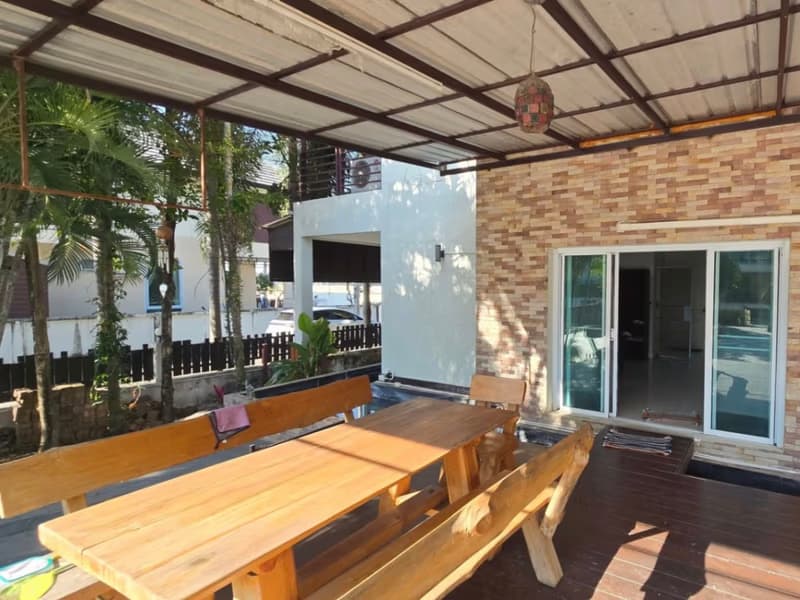 4 Bed House for Rent in San Kamphaeng