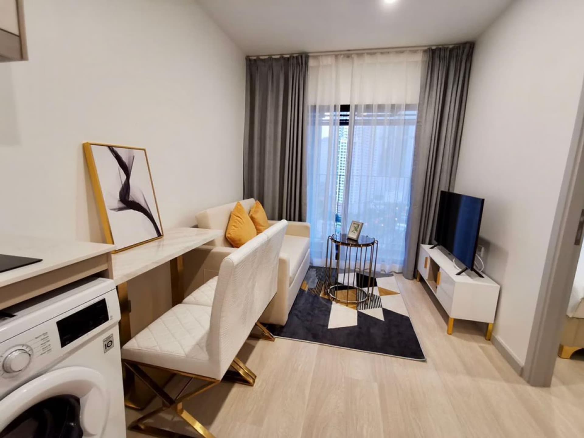 1 Bed Condo for Rent  Near Chong Nonsi BTS - Image 3