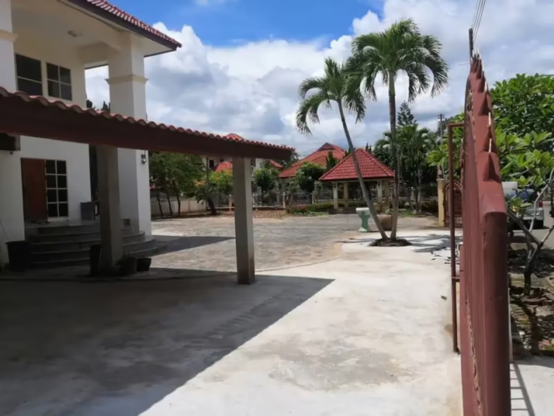 3 Bedroom House - Image 2