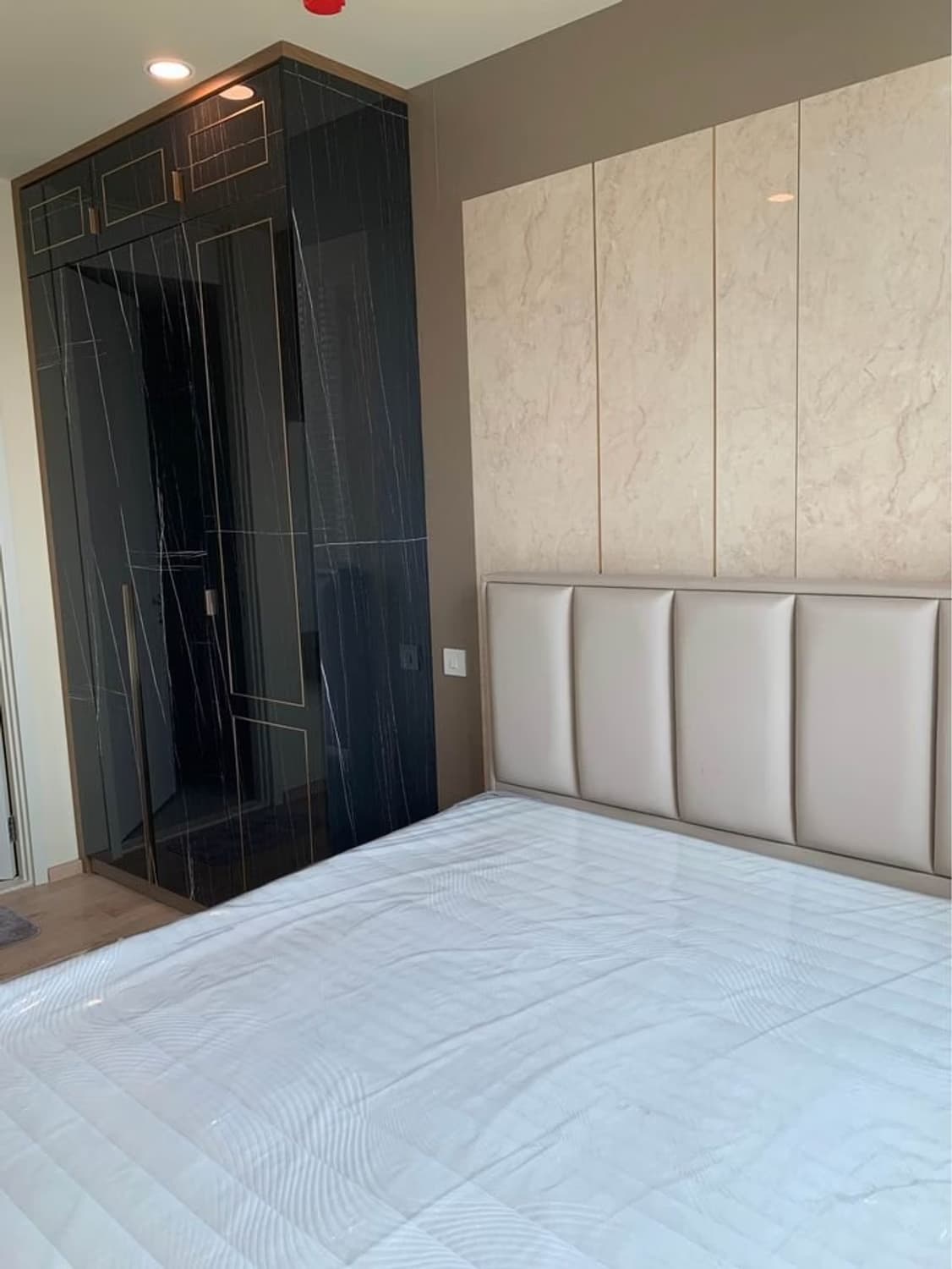 Condo for Rent at Noble Recole   - Image 5