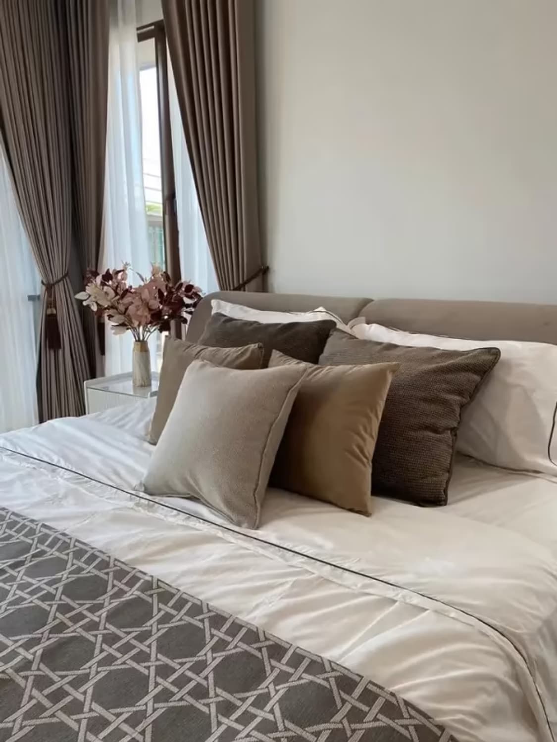 4 Bedroom House - Image 2