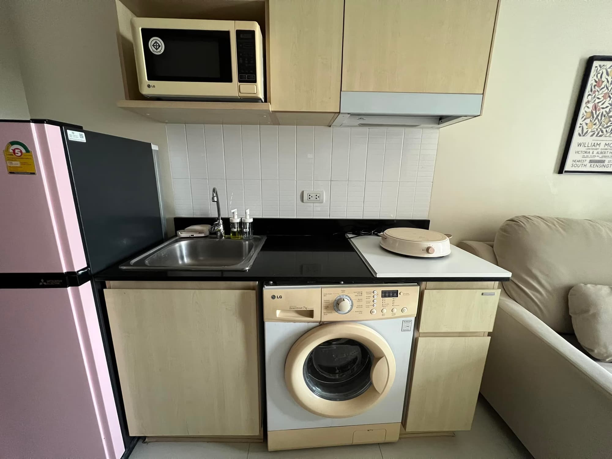 1 ห้องนอน Condo สำหรับ จำหน่าย ใน วัฒนา - Image 3