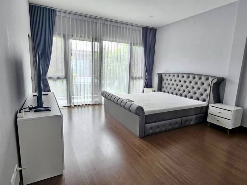 4 Bed House for Rent in Prawet