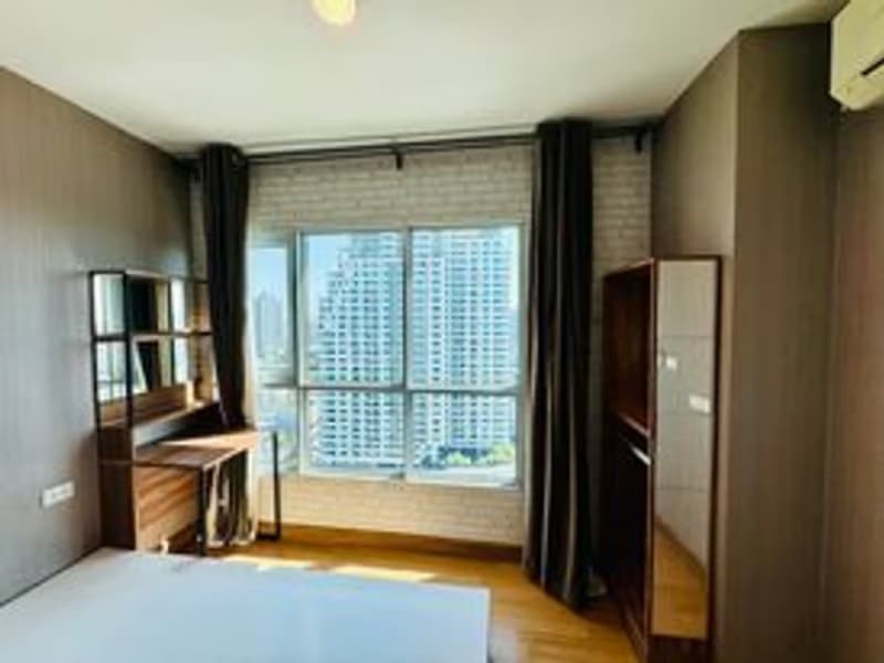 Condo for Sale at Aspire Rama 4