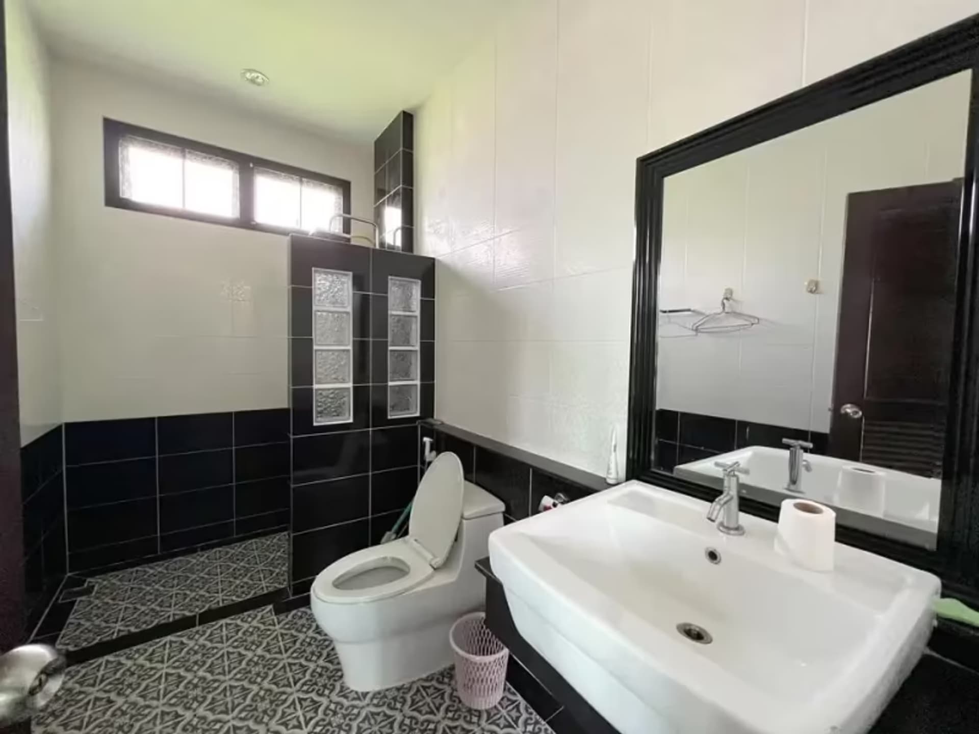 3 Bedroom House - Image 10