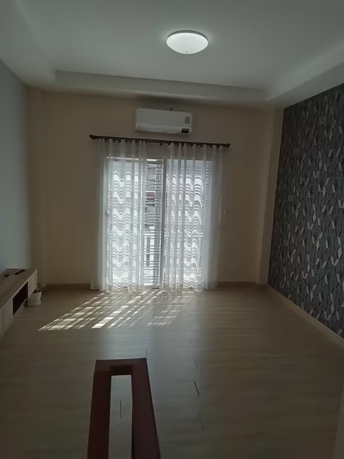  House for Sale, Rent in Mueang Kaeo, Mae Rim. - Image 2