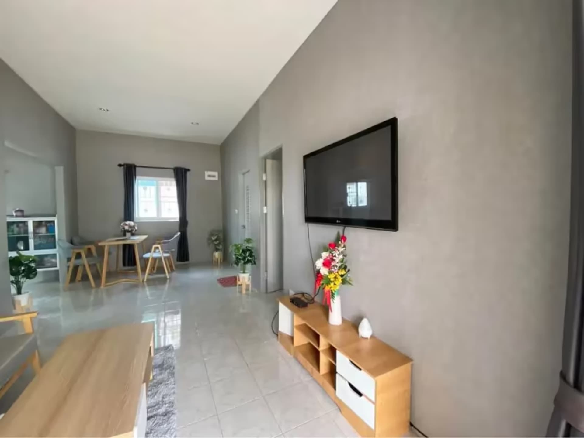 3 Bedroom House - Image 5