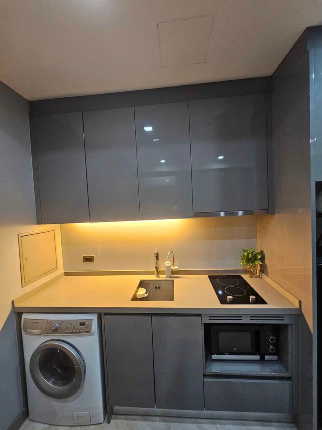 Condo for Sale at M Phayathai - Image 8