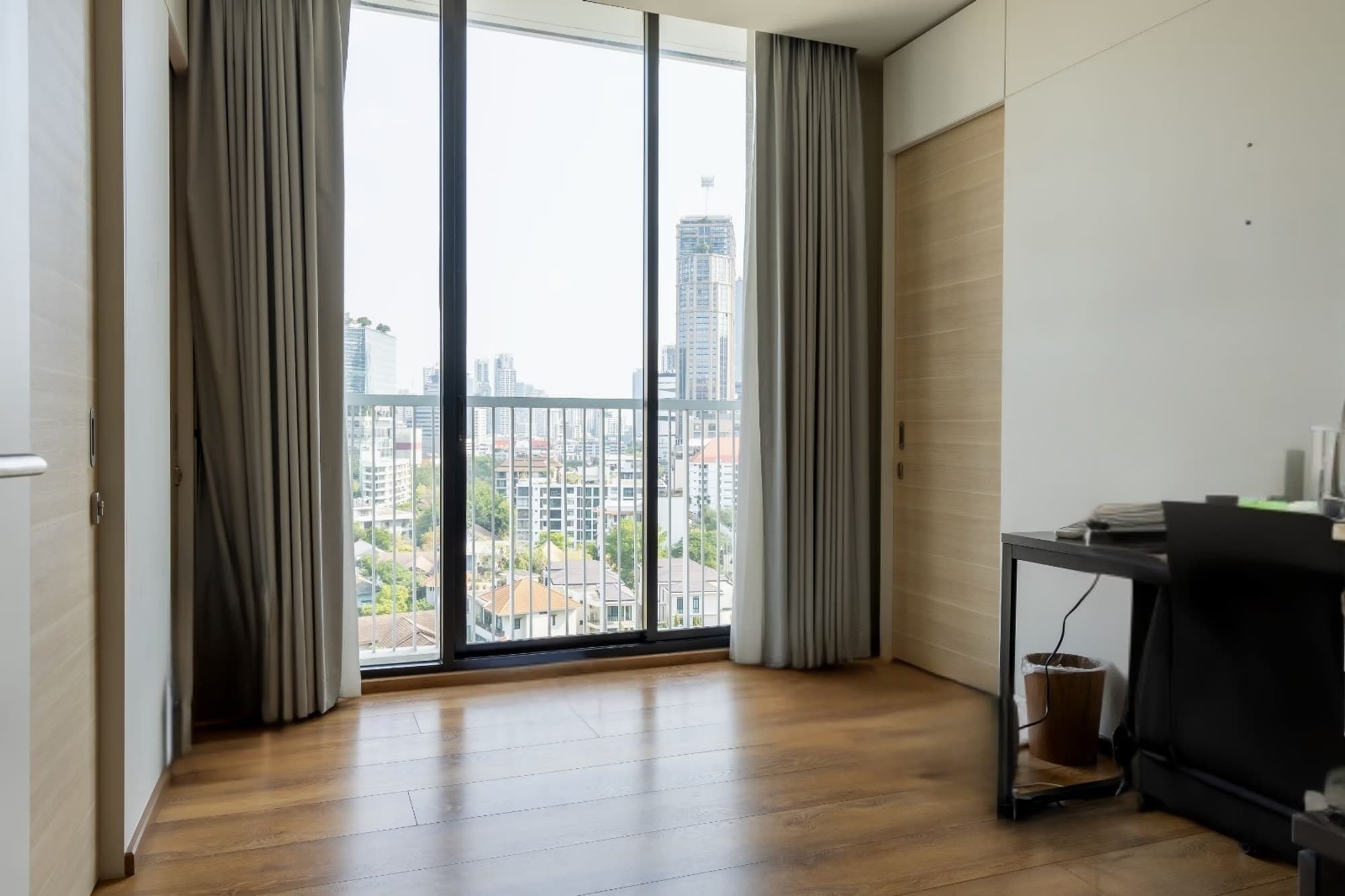 2 Bed Condo for Rent in Khlong Toei - Image 8