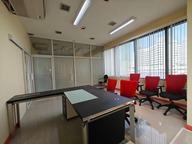 Studio Commercial for Rent in Bang Na