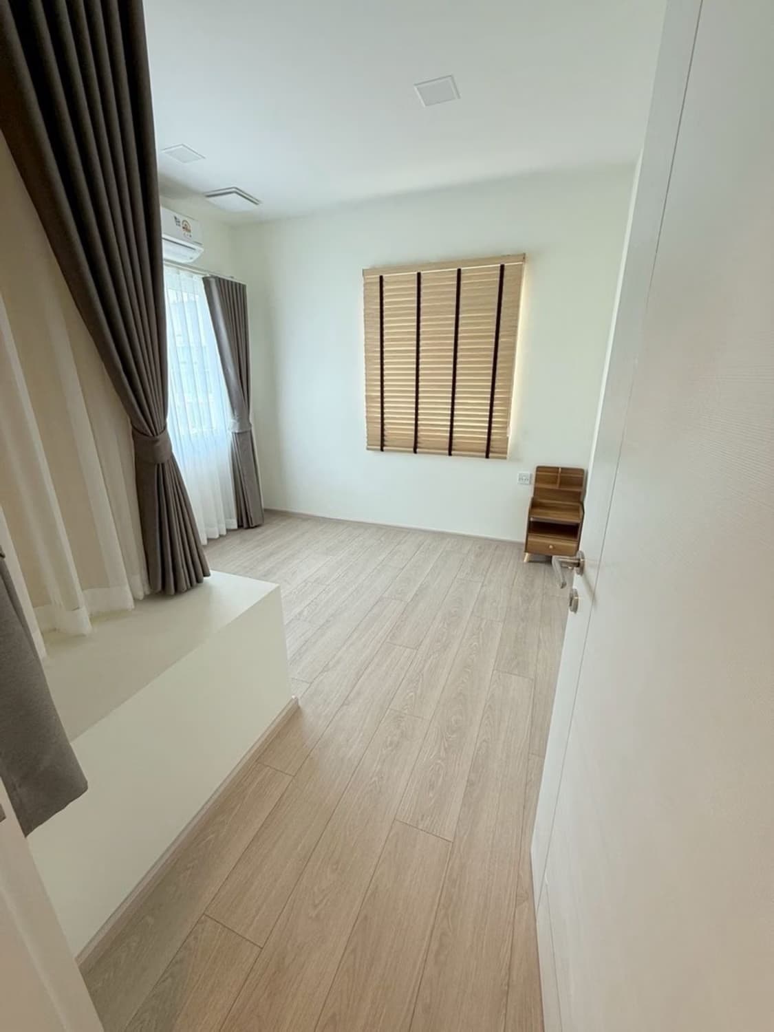 4 Bed House for Rent in Bang Phli - Image 18