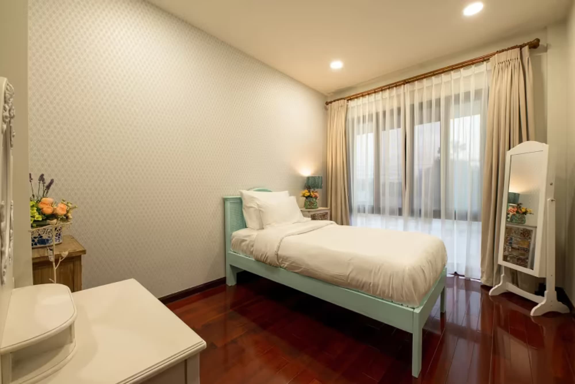 3 Bedroom House - Image 11