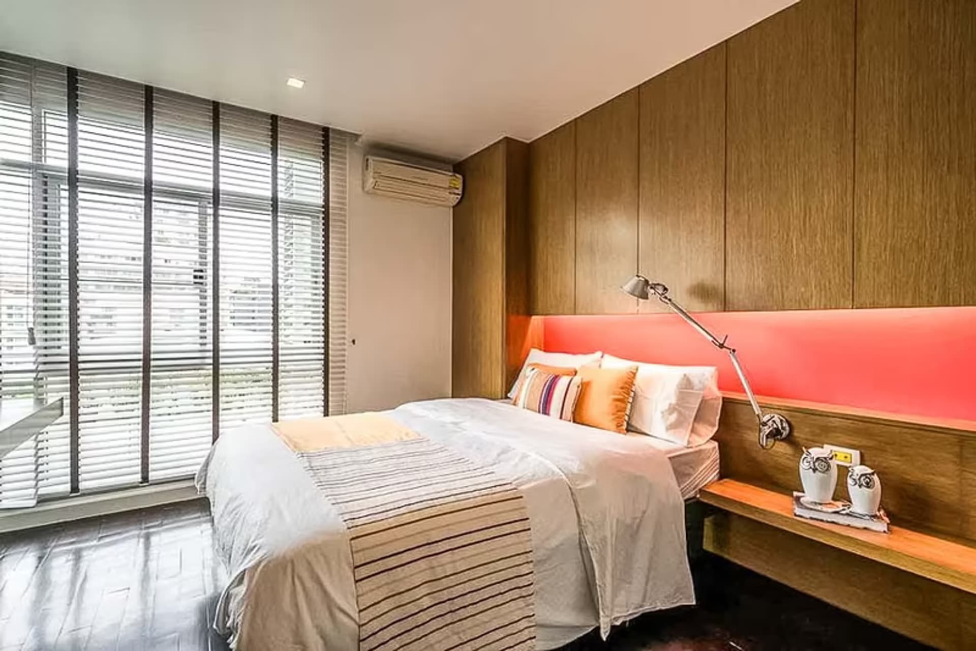 3 Bedroom Condo - Image 1