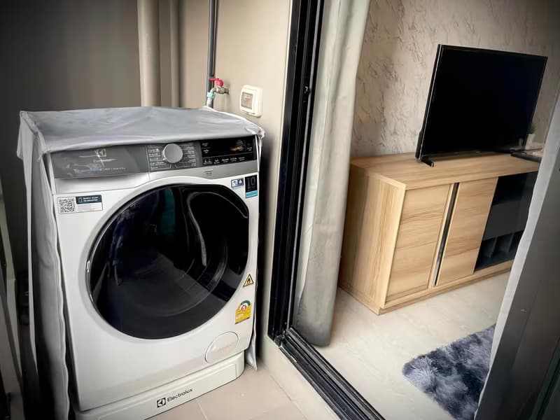 1 Bedroom Condo