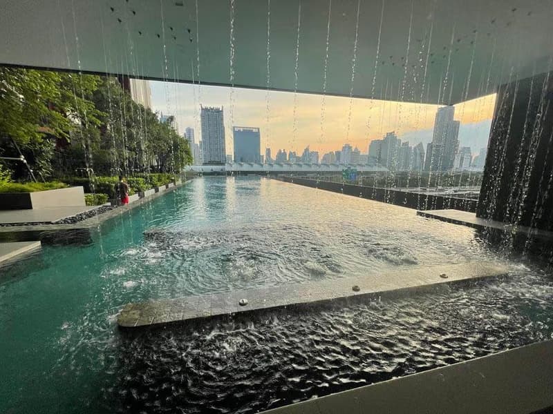 2 Bed Condo for Sale  Near Phetchaburi MRT