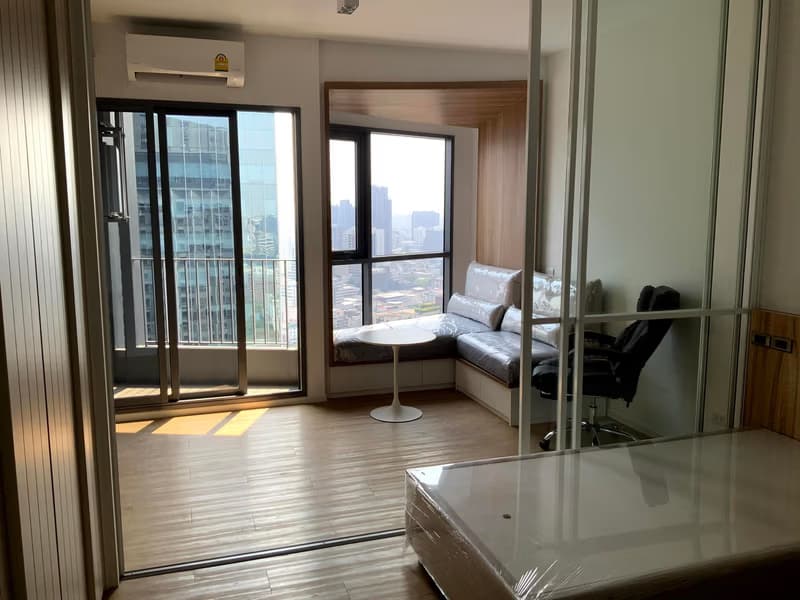 1 Bed Condo for Rent and Sale in Pathum Wan