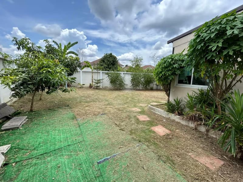 3 Bed House for Rent and Sale in San Kamphaeng