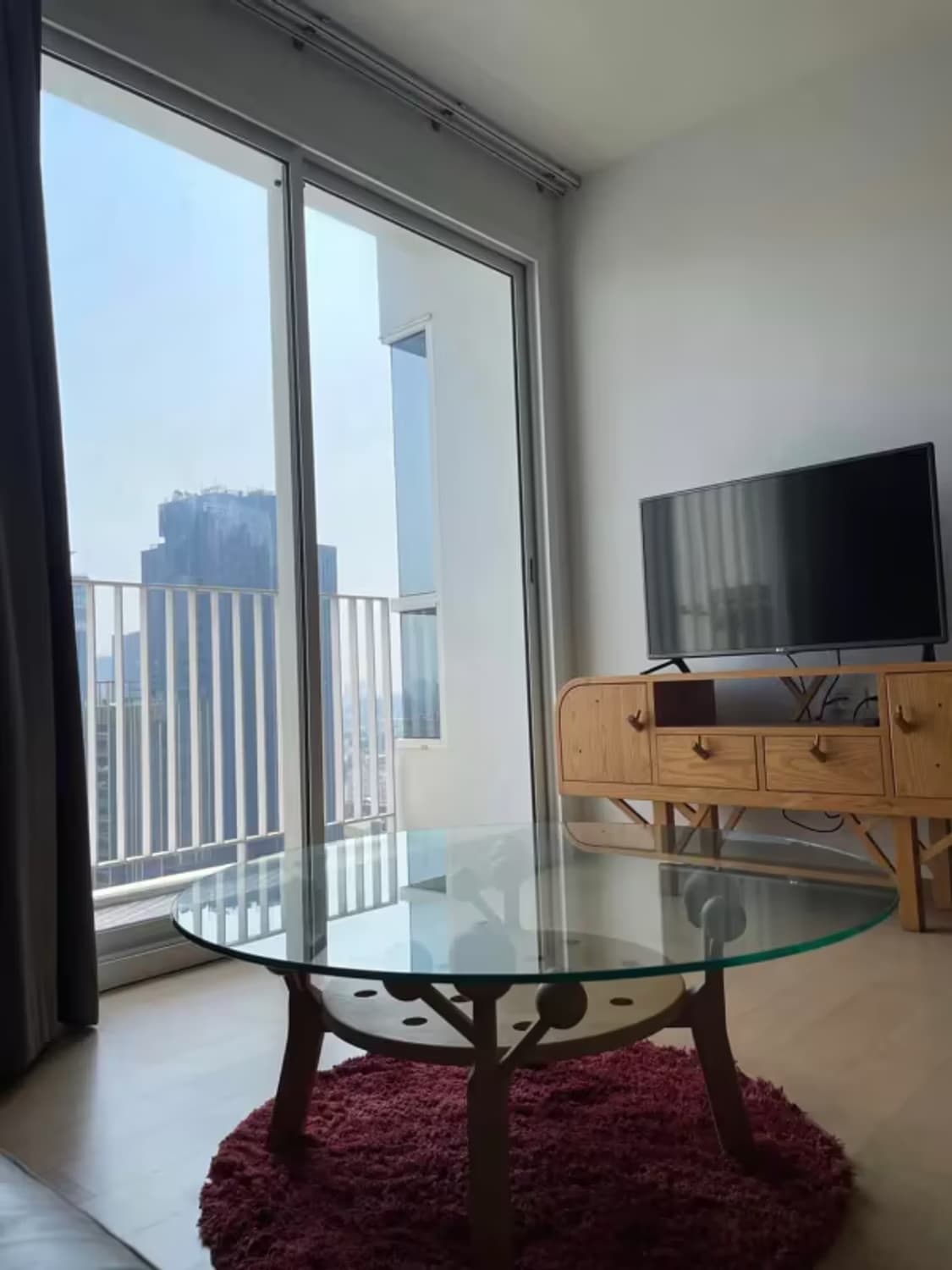 1 Bedroom Condo - Image 1