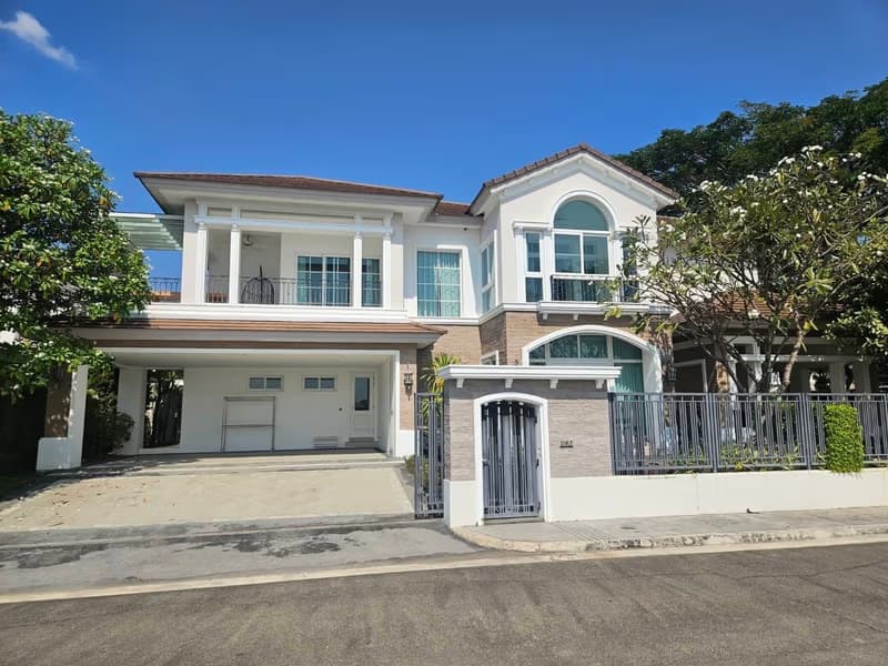 4 Bed House for Sale in Mueang Chiang Mai