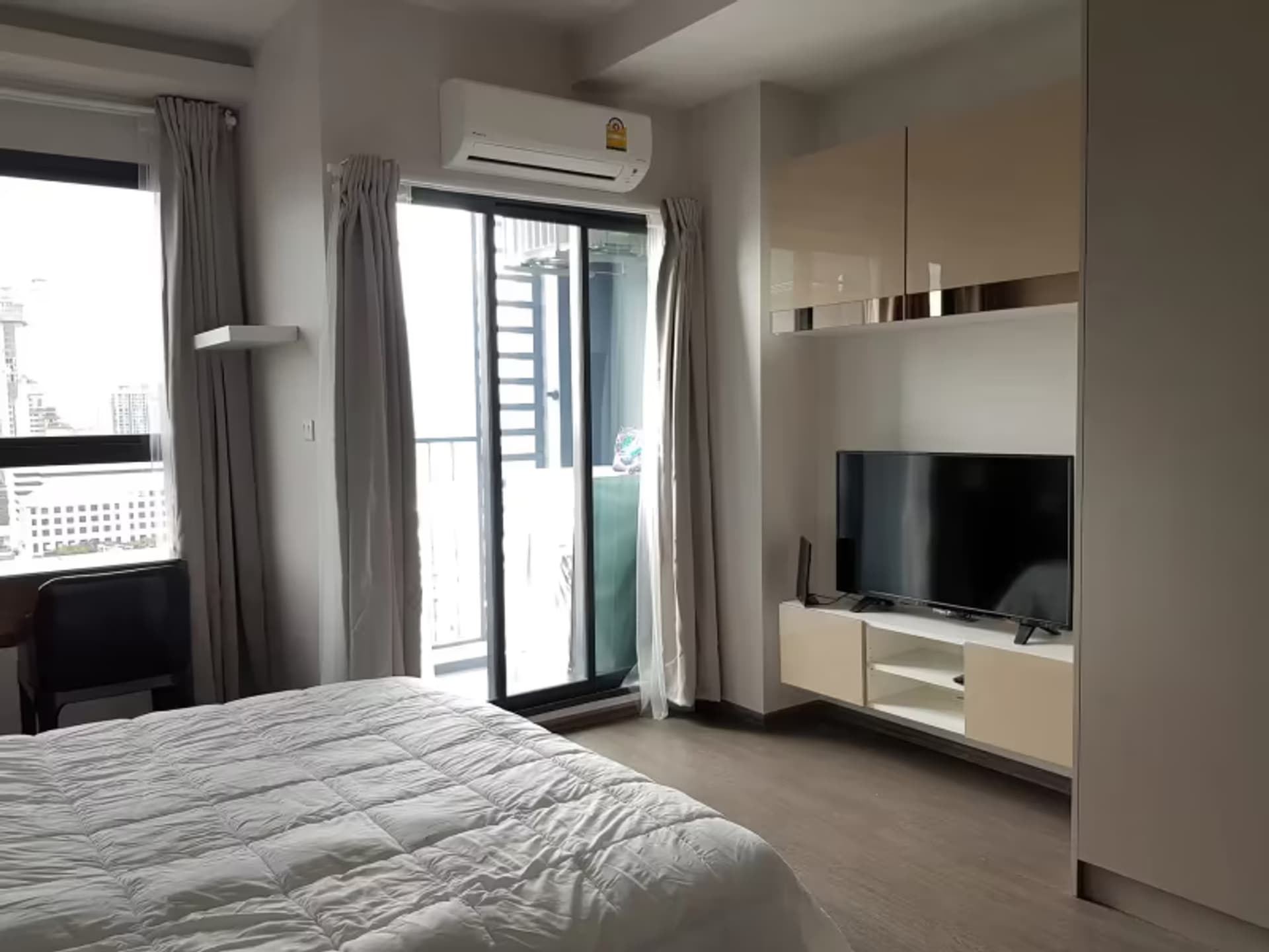 Studio for Rent/Sale in Phra Khanong - Image 1