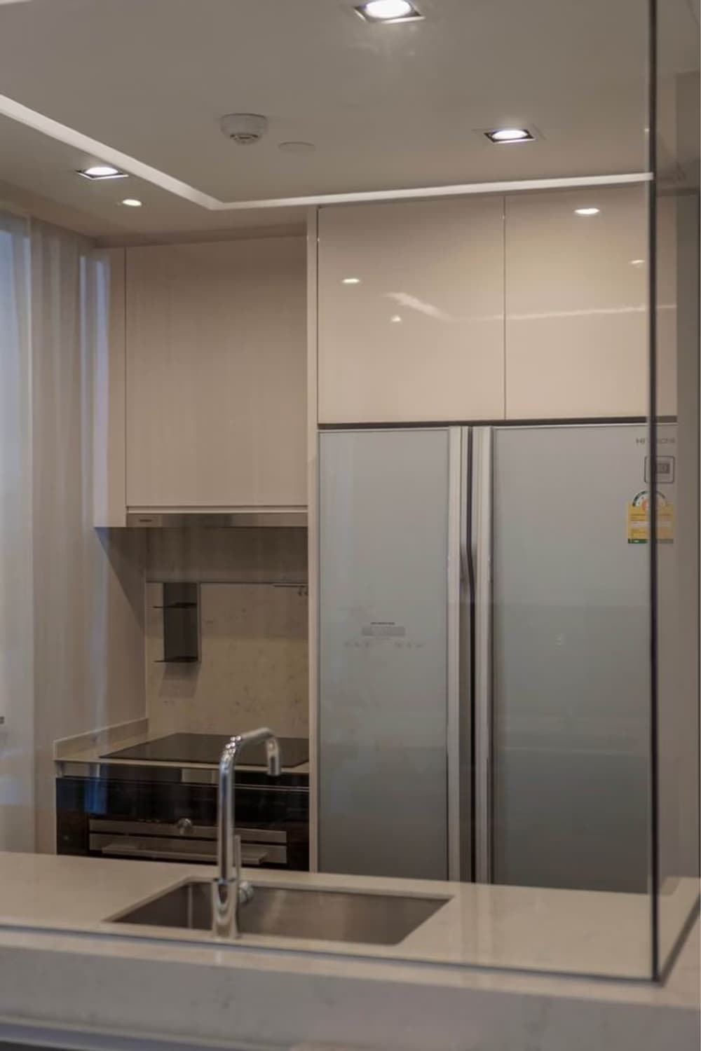 2 ห้องนอน Condo สำหรับ ขายและจำหน่าย ใกล้ Surasak BTS - Image 11