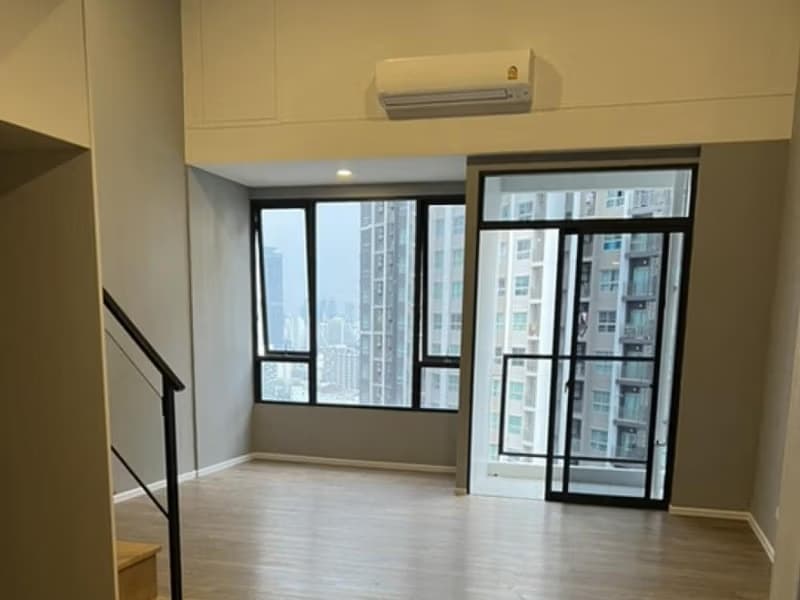 3 Bed Condo for Sale in Huai Khwang
