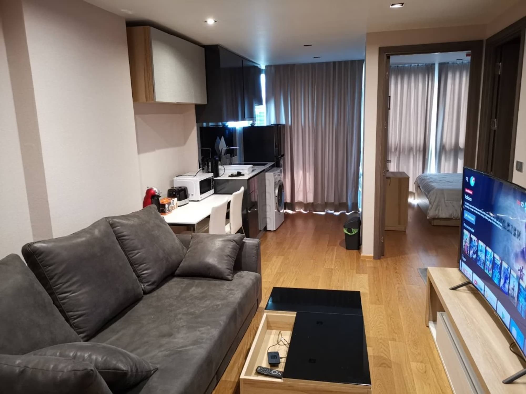 2 Bed Condo for Sale in Bang Rak - Image 4
