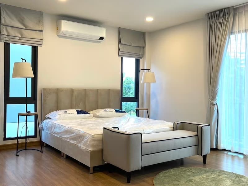 4 Bed House for Rent and Sale in Bang Phli, Samut Prakan