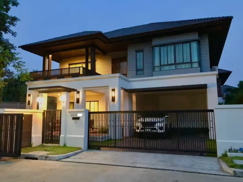 4 Bedroom House
