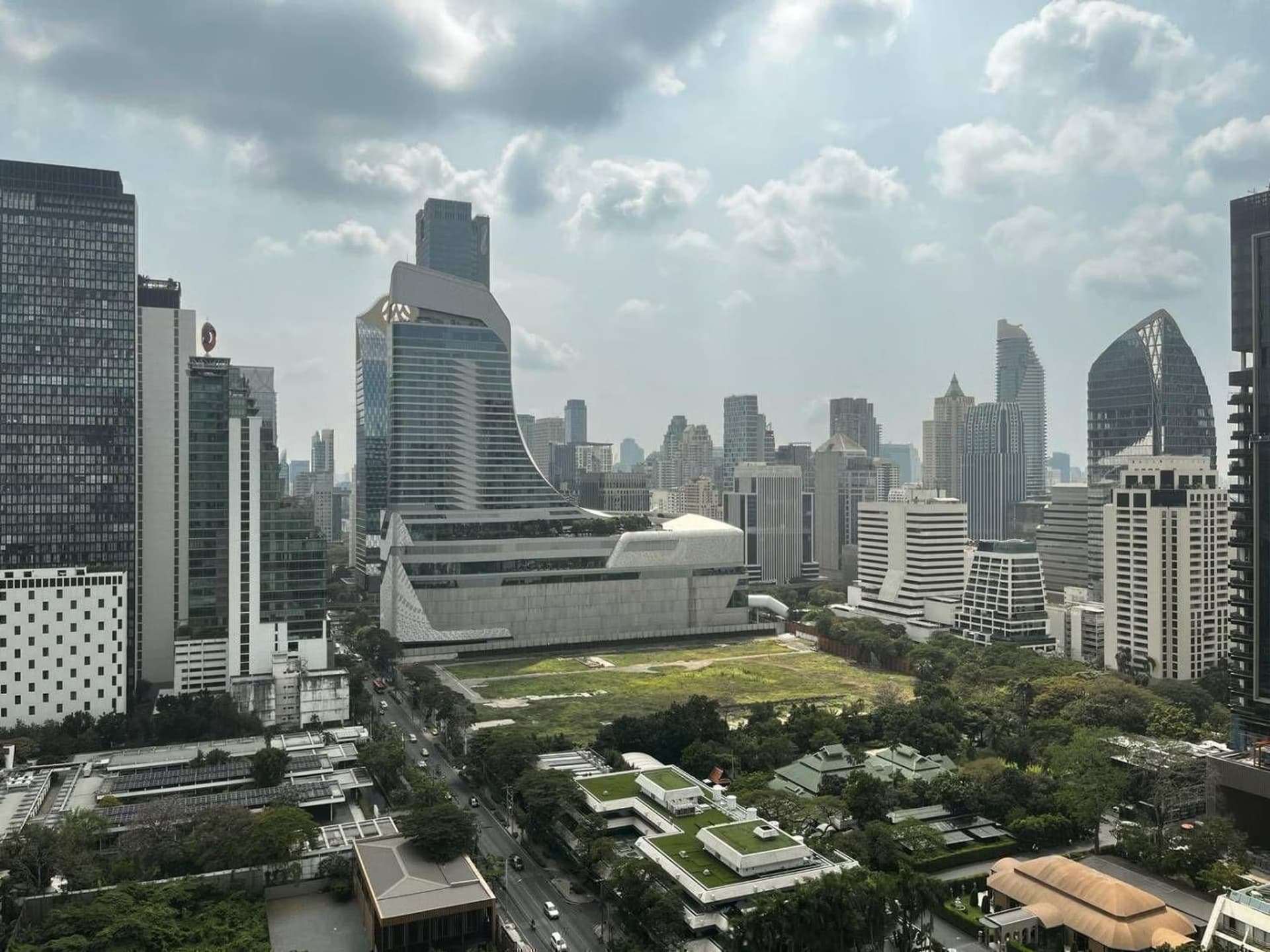 1 Bed Condo for Rent and Sale in undefined - Image 10