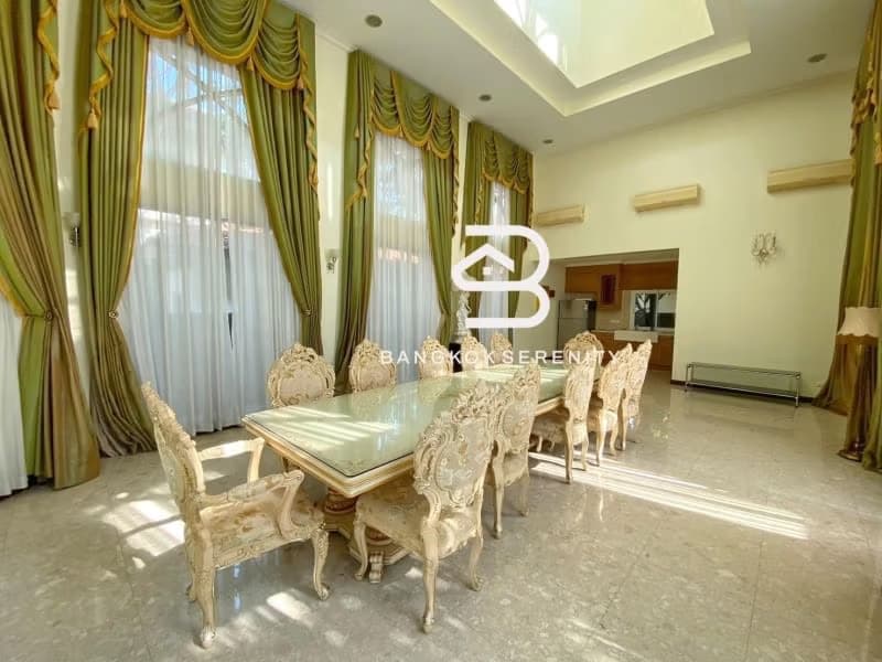 5 Bed House for Rent and Sale in Bang Na