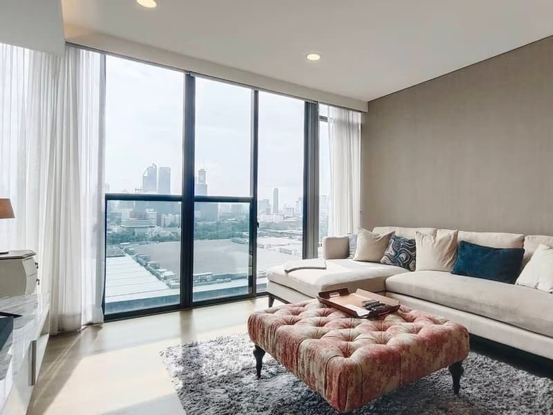 2 Bed Condo for Rent in Khlong Toei
