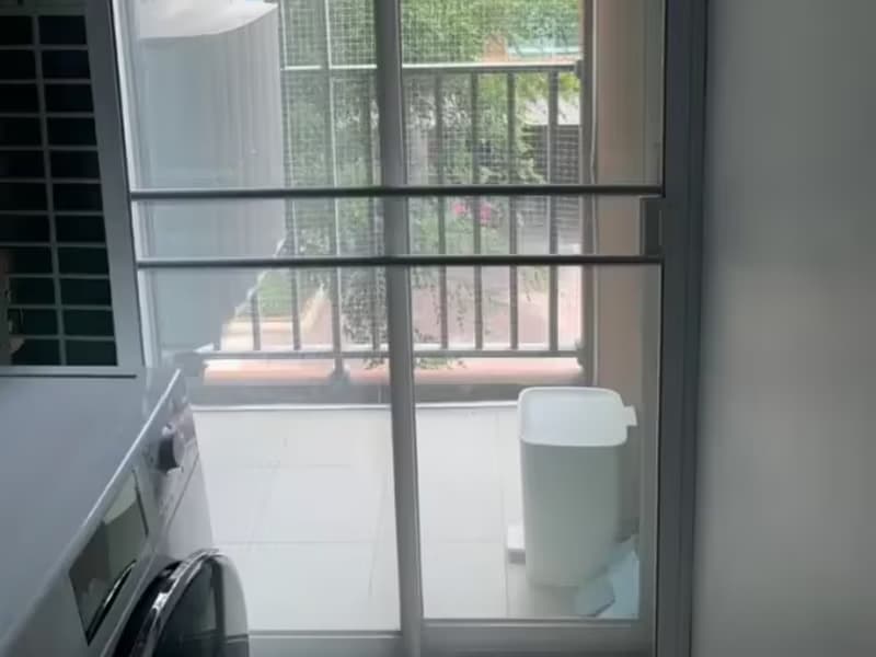 1 Bedroom Condo