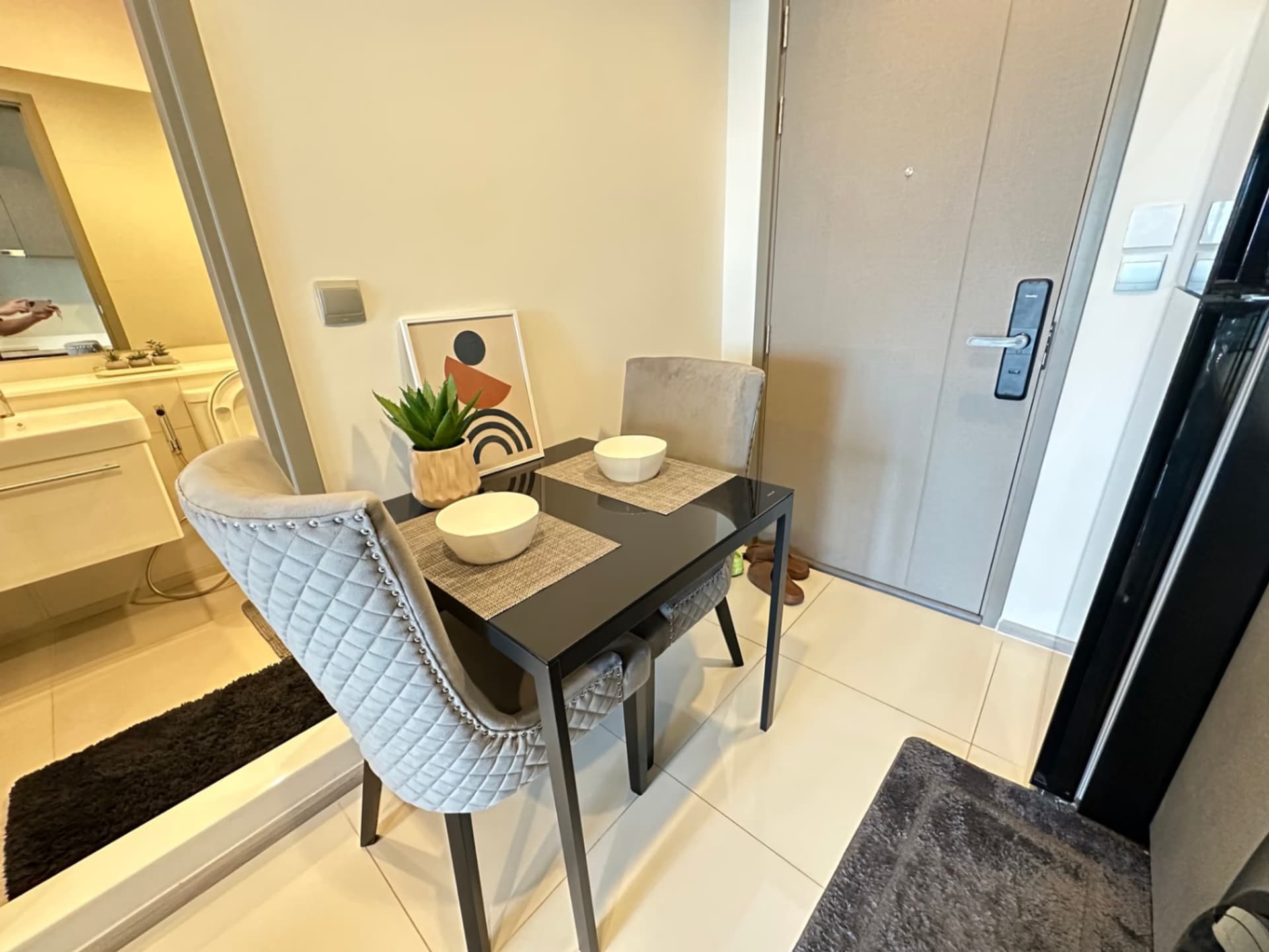 1 Bed Condo for Rent in Pathum Wan - Image 3