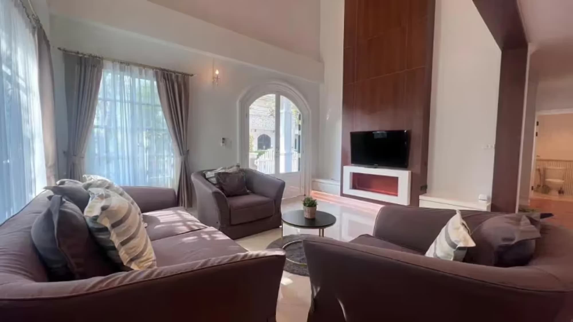 3 Bedroom House - Image 7