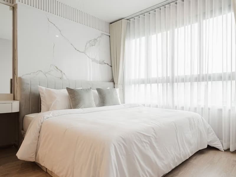 1 Bed Condo for Rent and Sale  Near Phra Ram 9 MRT