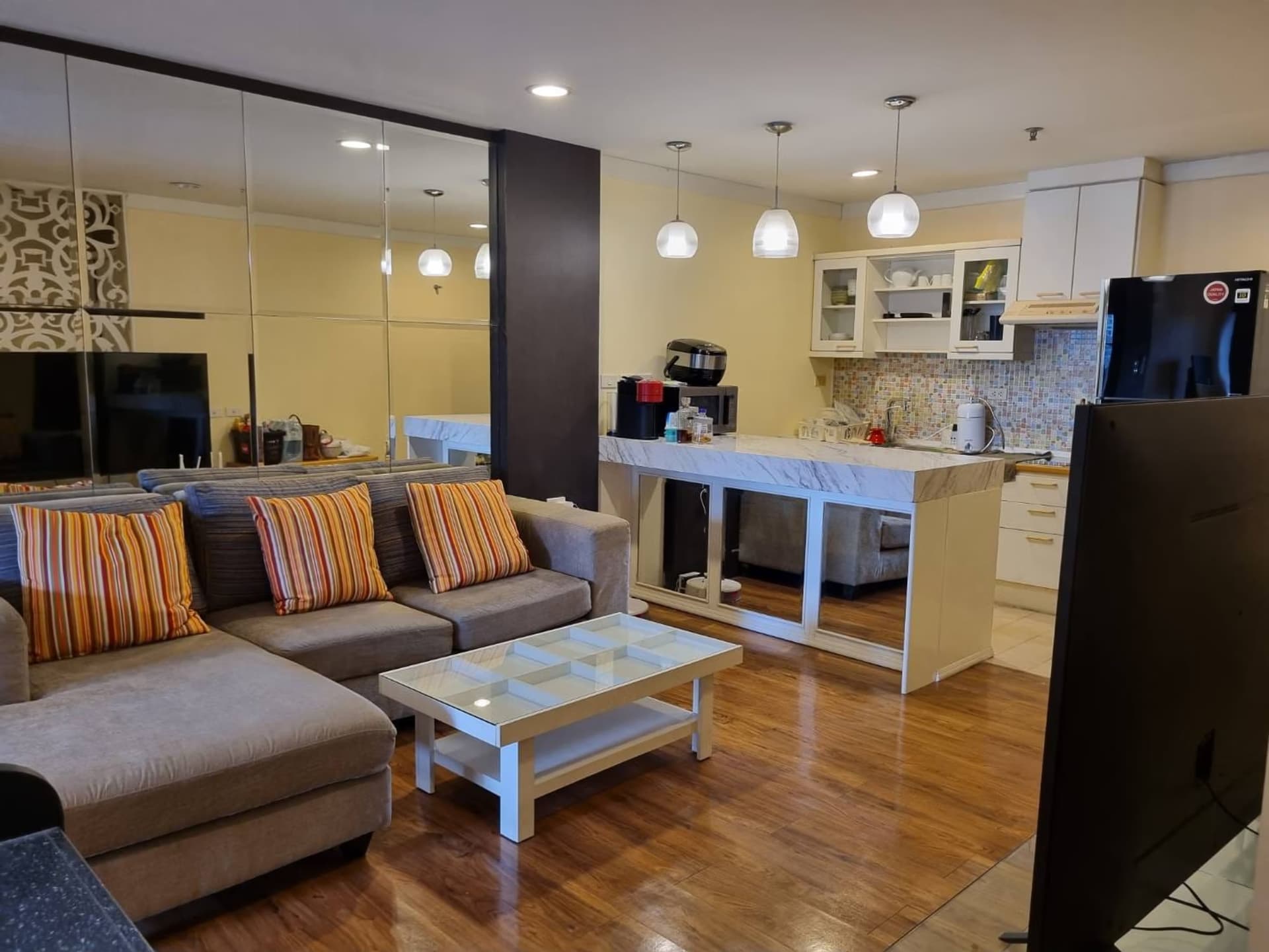 2 ห้องนอน Condo สำหรับ ขาย ใน คลองเตย - Image 3