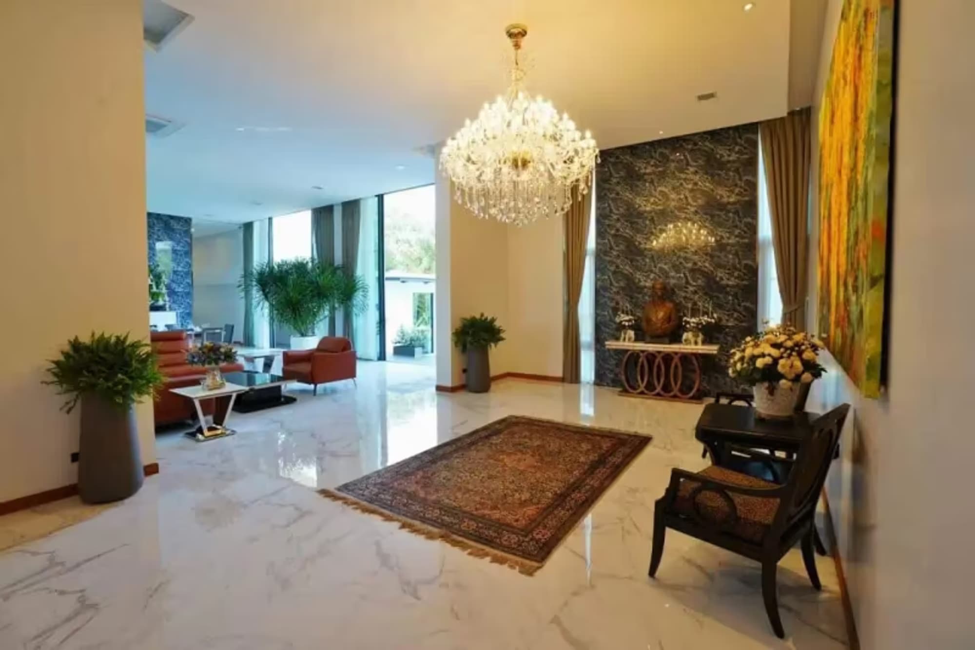 4 Bedroom House - Image 11