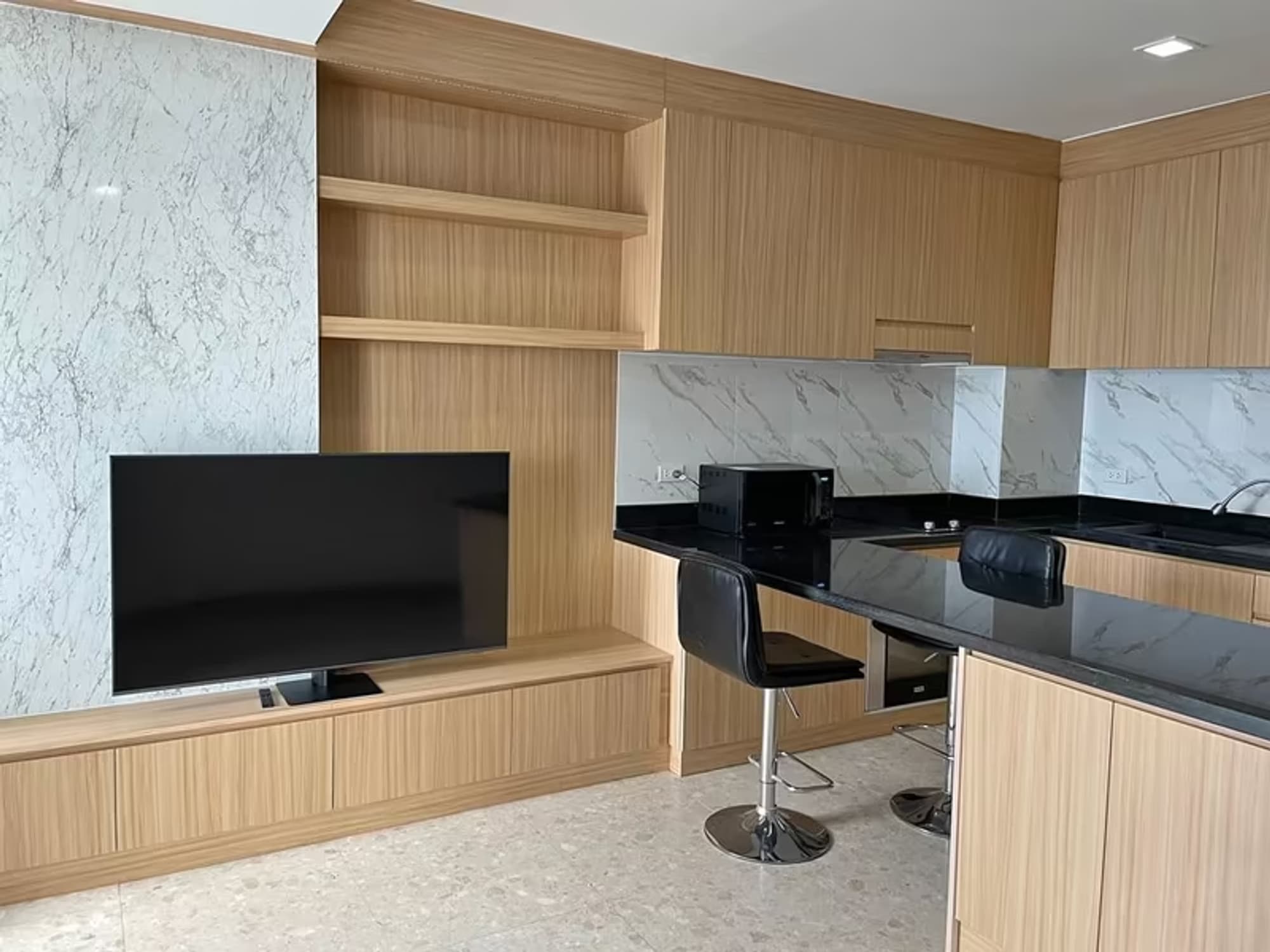 Nusasiri Grand Condominium - Image 1