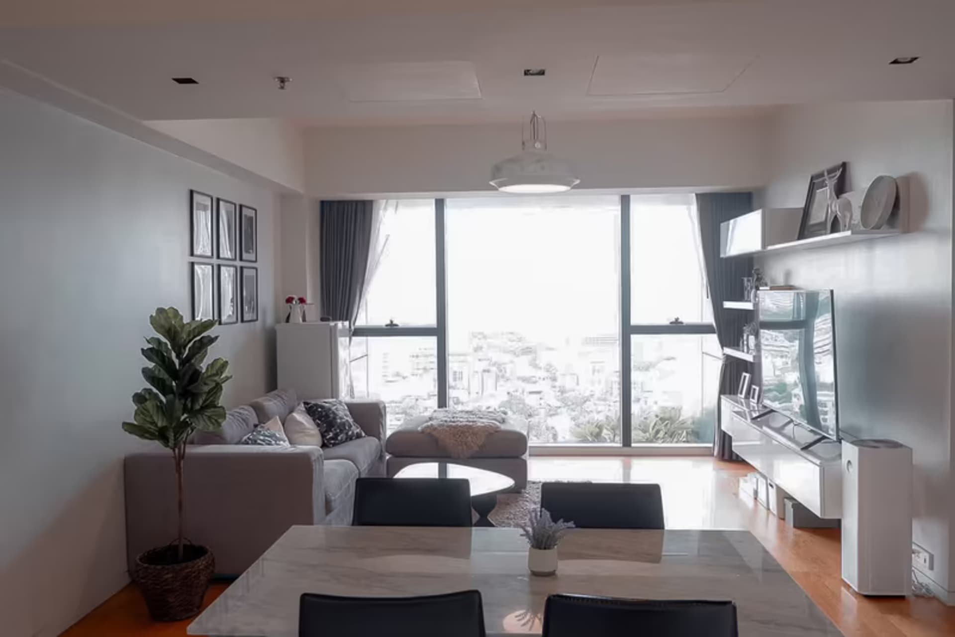 Condo for Rent at The MET Sathorn - Image 1